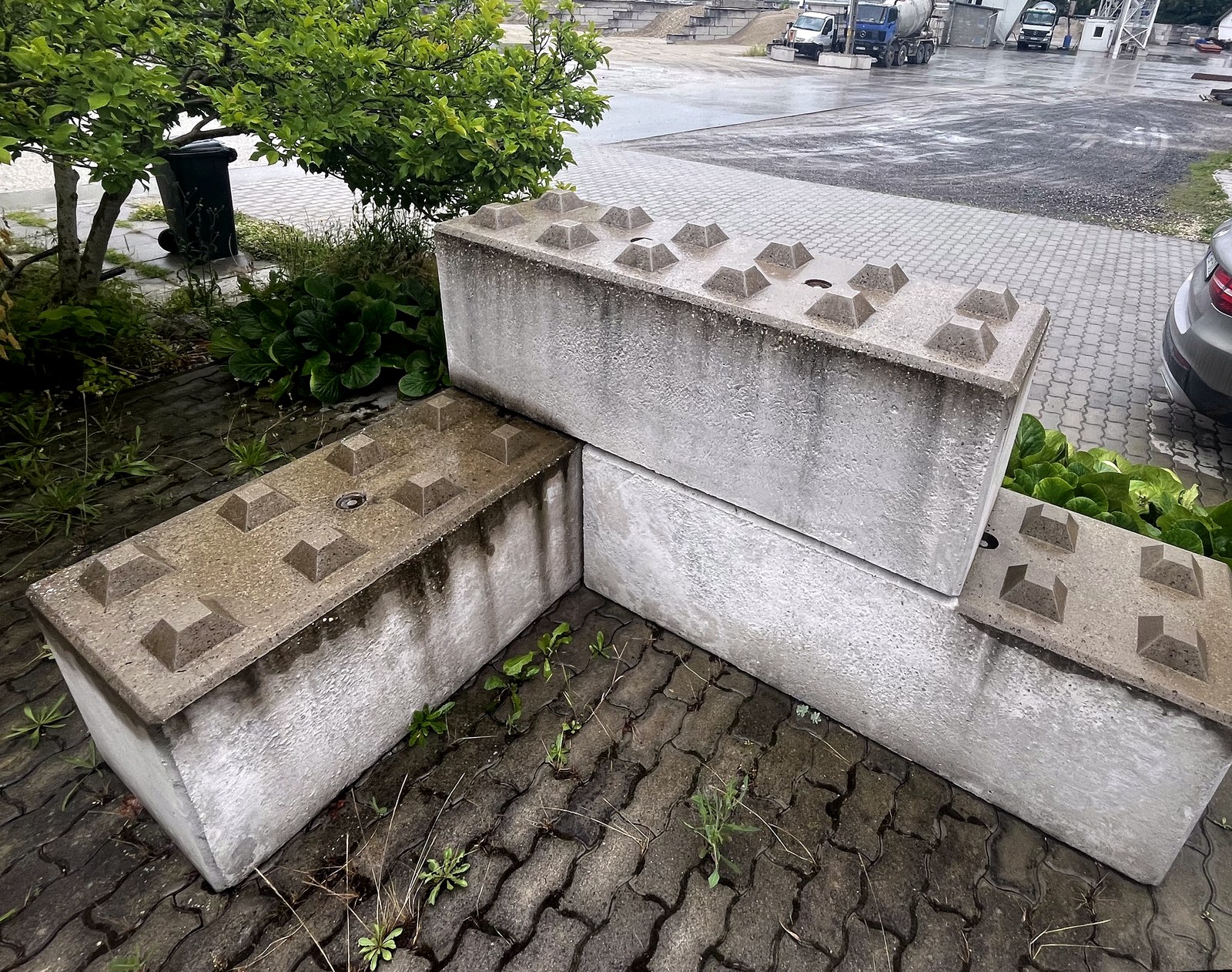 Otolecz betonblokk — egymásra építhető elemek az üzemnél